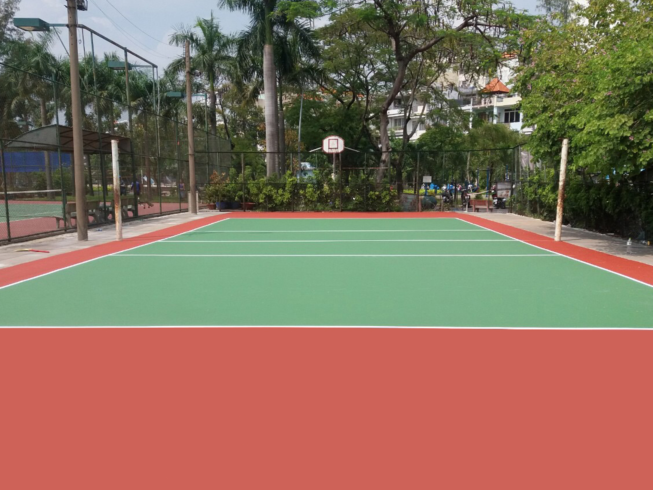 Thi Công Sân Bóng Chuyền Đạt Chuẩn, Bền Đẹp, An Toàn 2 thi cong san bong chuyen moi nhat